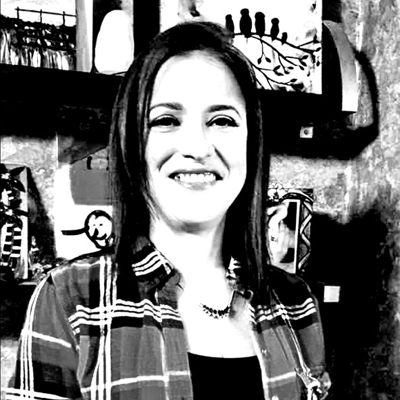 Meet your Posher, Shane n sandy - Picture 3 of 4